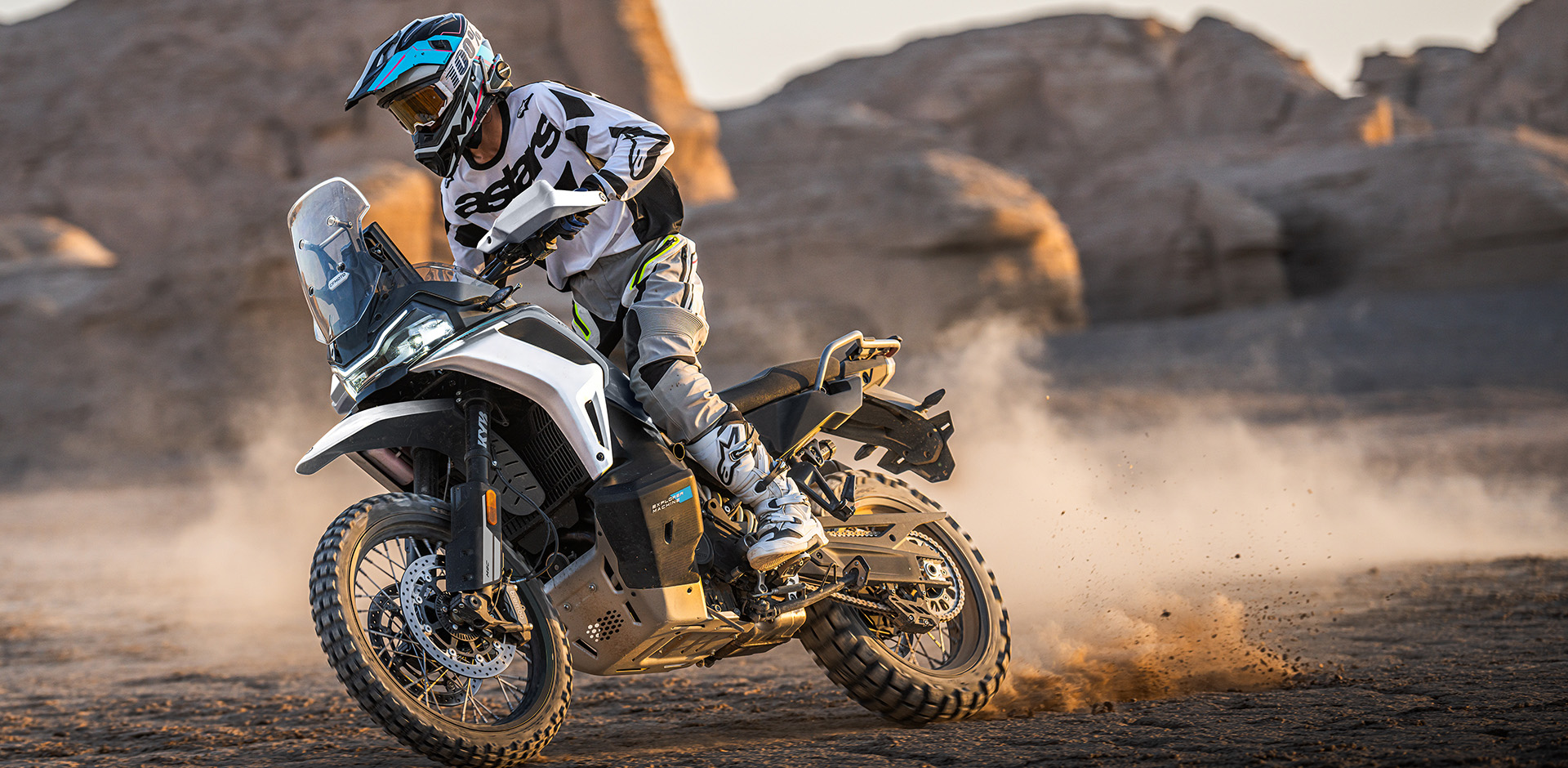CFMOTO 1000MT-X